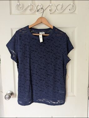 NWT aerie Navy Floral Lace Semi-sheer Short Sleeve Top Large